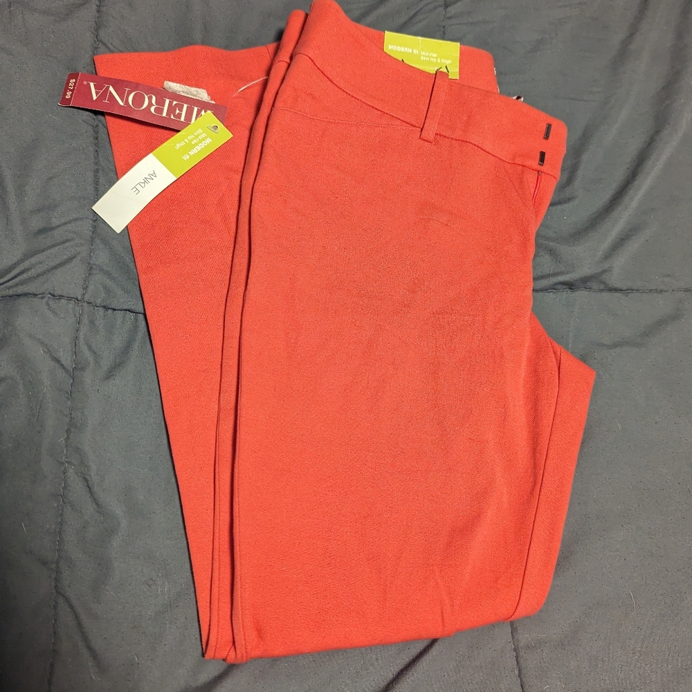 Salmon Capri Pants
